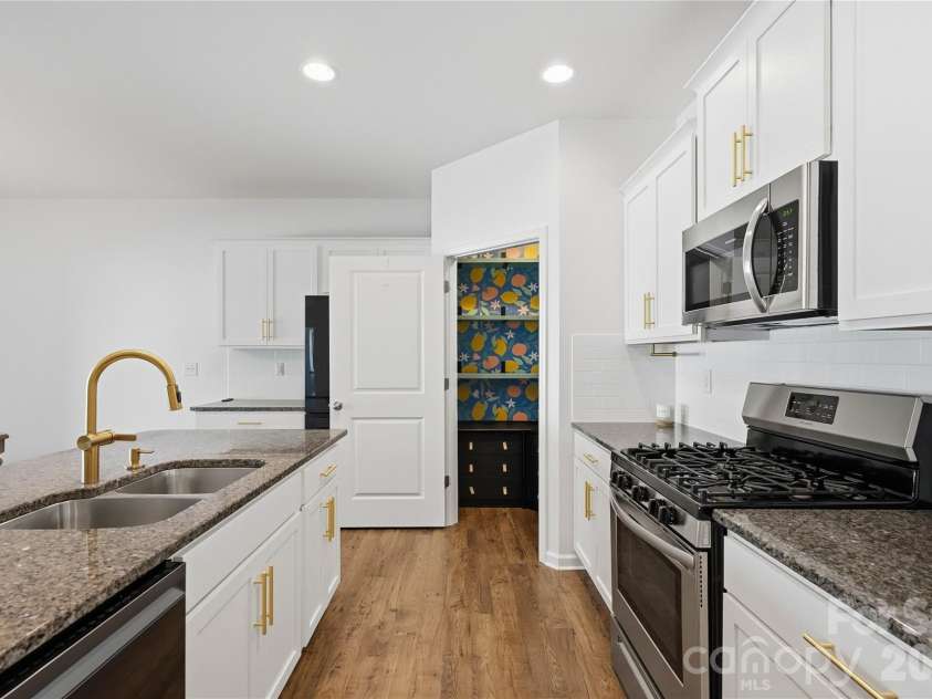 146 Cromwell Drive, Mooresville, NC 28115.  MLS# CAR4430306, YatesRealty ID 54426. 
