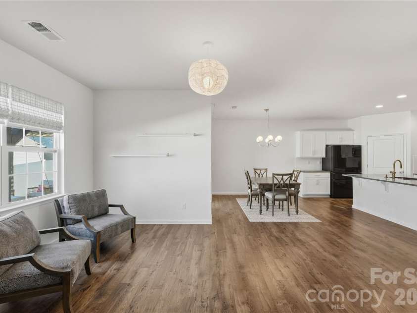 146 Cromwell Drive, Mooresville, NC 28115.  MLS# CAR4430306, YatesRealty ID 54426. 
