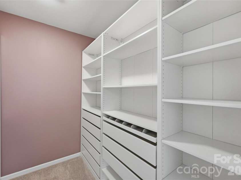 146 Cromwell Drive, Mooresville, NC 28115.  MLS# CAR4430306, YatesRealty ID 54426. 