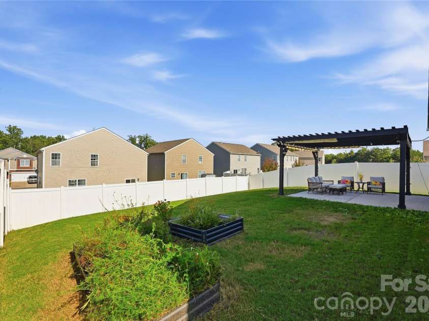 146 Cromwell Drive, Mooresville, NC 28115.  MLS# CAR4430306, YatesRealty ID 54426. 