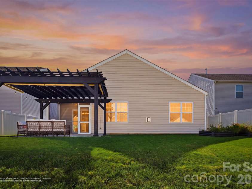 146 Cromwell Drive, Mooresville, NC 28115.  MLS# CAR4430306, YatesRealty ID 54426. 