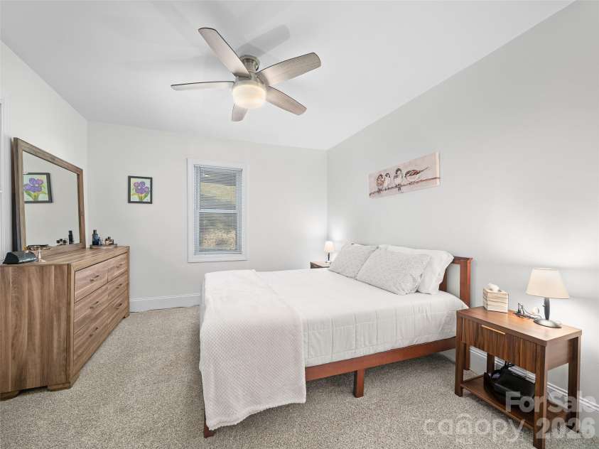 24 Blessing Way, Burnsville, NC 28714.  MLS# CAR4430779, YatesRealty ID 54427. 