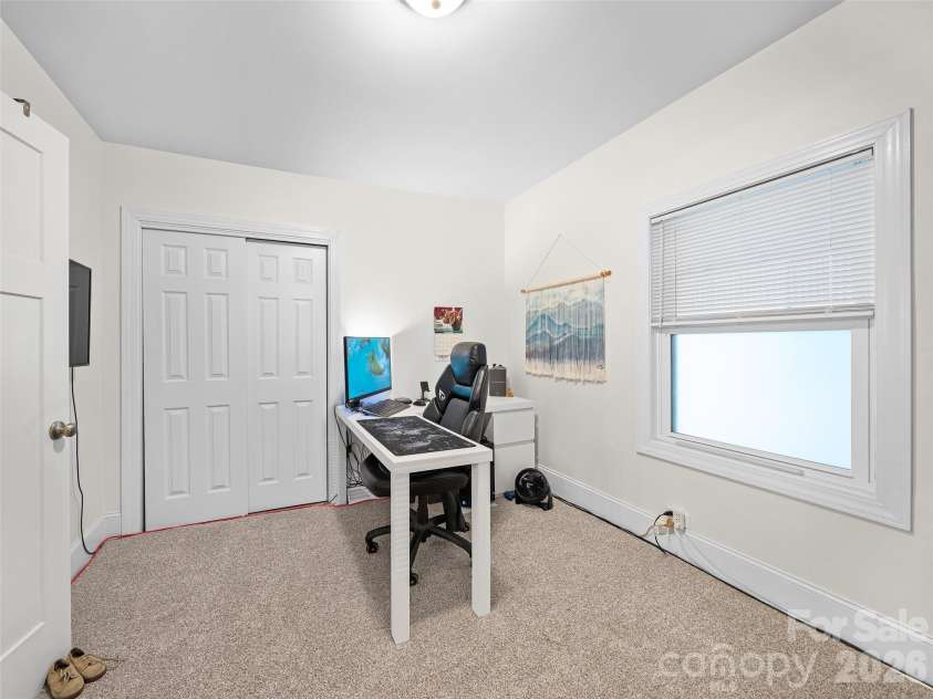 24 Blessing Way, Burnsville, NC 28714.  MLS# CAR4430779, YatesRealty ID 54427. 
