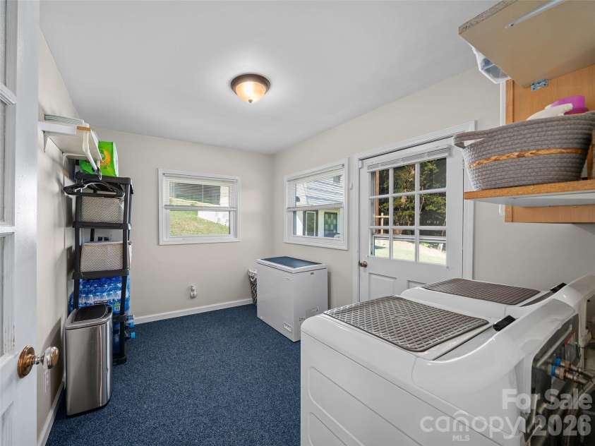 24 Blessing Way, Burnsville, NC 28714.  MLS# CAR4430779, YatesRealty ID 54427. 