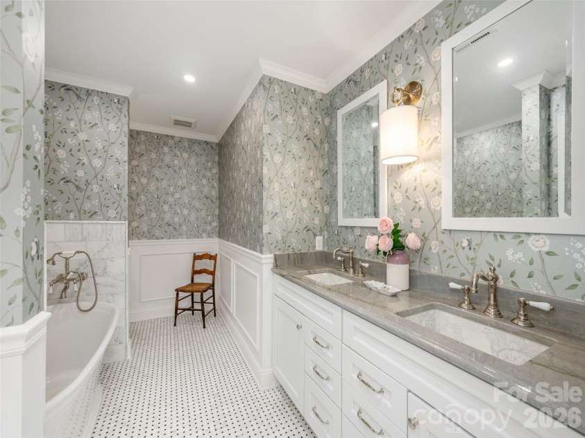277 Highland Golf Drive, Flat Rock, NC 28731.  MLS# CAR4430345, YatesRealty ID 54429. Gorgeous primary bath.