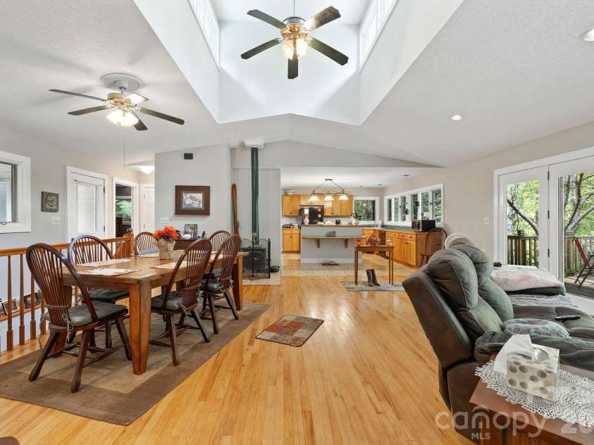 428 Lakeland Drive, Pisgah Forest, NC 28768.  MLS# CAR4307327, YatesRealty ID 5443. 