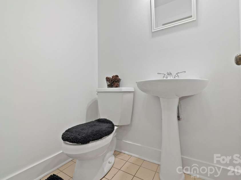 428 Lakeland Drive, Pisgah Forest, NC 28768.  MLS# CAR4307327, YatesRealty ID 5443. 