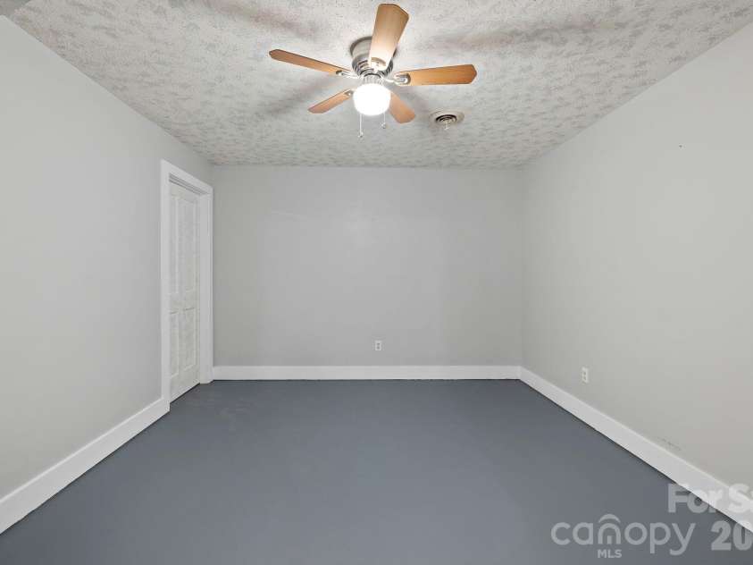 428 Lakeland Drive, Pisgah Forest, NC 28768.  MLS# CAR4307327, YatesRealty ID 5443. 