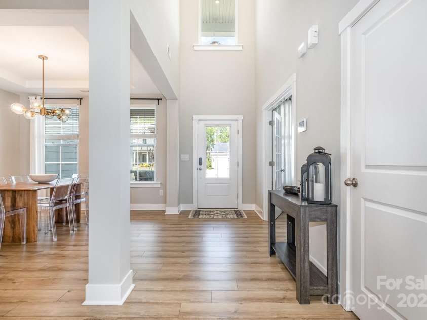 6529 Jepson Court, Charlotte, NC 28214.  MLS# CAR4241052, YatesRealty ID 5443. 
