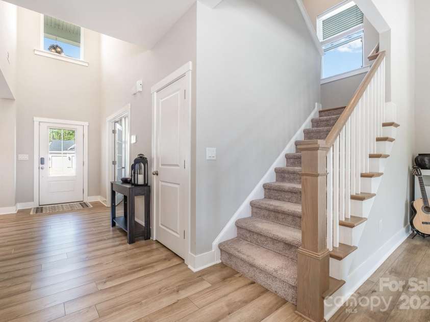 6529 Jepson Court, Charlotte, NC 28214.  MLS# CAR4241052, YatesRealty ID 5443. 