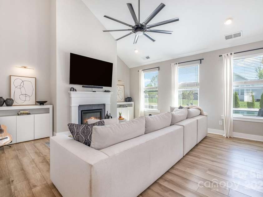 6529 Jepson Court, Charlotte, NC 28214.  MLS# CAR4241052, YatesRealty ID 5443. 