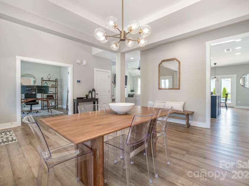 6529 Jepson Court, Charlotte, NC 28214.  MLS# CAR4241052, YatesRealty ID 5443. 
