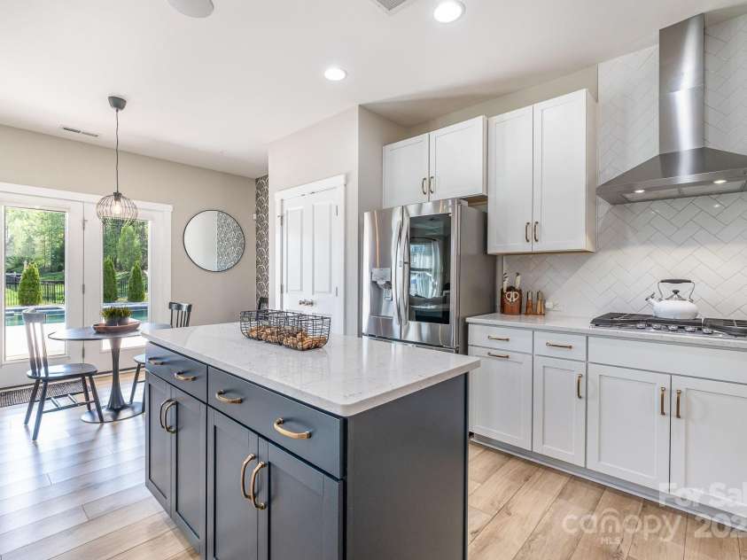 6529 Jepson Court, Charlotte, NC 28214.  MLS# CAR4241052, YatesRealty ID 5443. 