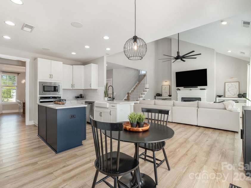 6529 Jepson Court, Charlotte, NC 28214.  MLS# CAR4241052, YatesRealty ID 5443. 