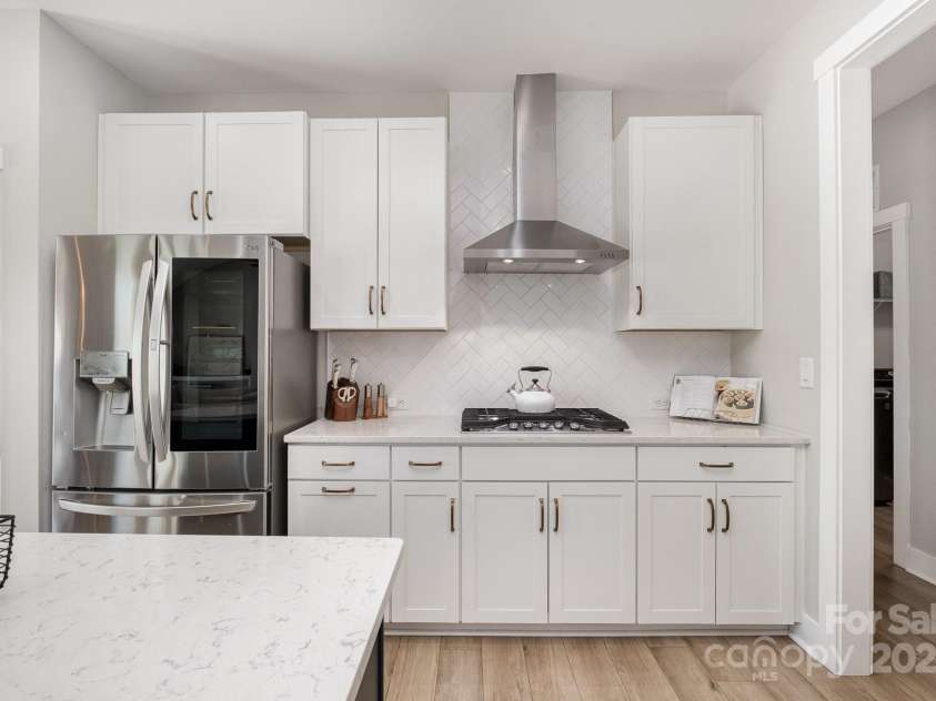 6529 Jepson Court, Charlotte, NC 28214.  MLS# CAR4241052, YatesRealty ID 5443. 