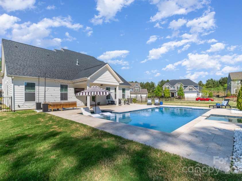 6529 Jepson Court, Charlotte, NC 28214.  MLS# CAR4241052, YatesRealty ID 5443. 