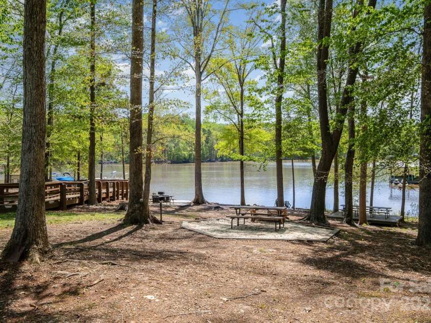 6529 Jepson Court, Charlotte, NC 28214.  MLS# CAR4241052, YatesRealty ID 5443. 