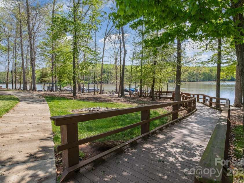 6529 Jepson Court, Charlotte, NC 28214.  MLS# CAR4241052, YatesRealty ID 5443. 