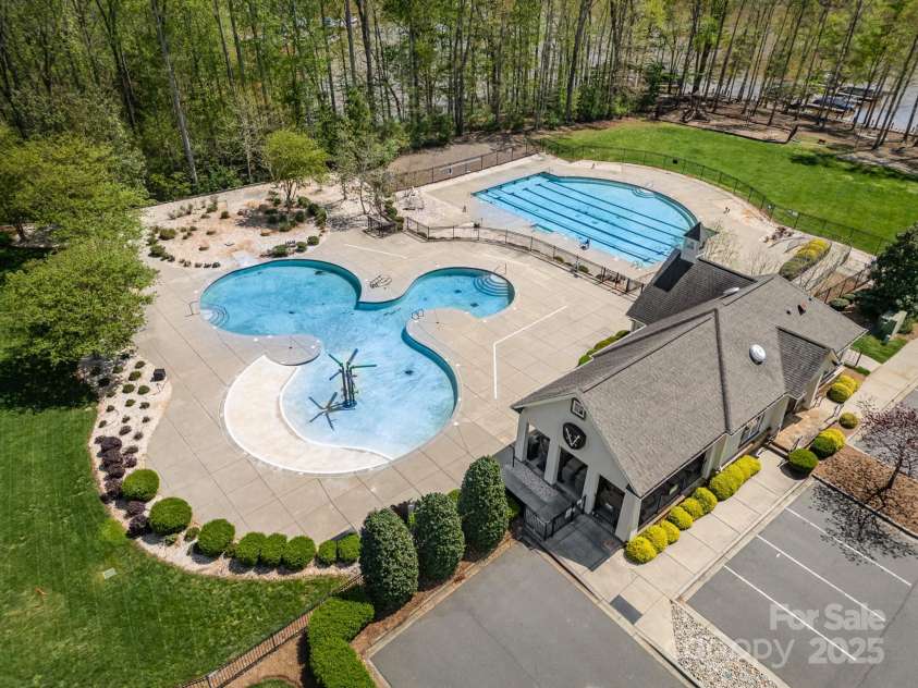 6529 Jepson Court, Charlotte, NC 28214.  MLS# CAR4241052, YatesRealty ID 5443. 