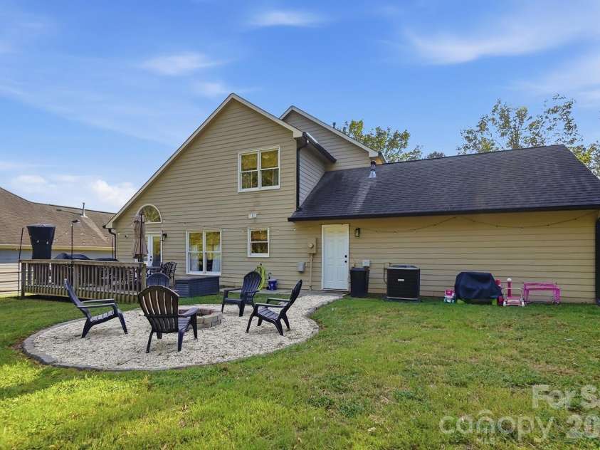 127 Sea Island Boulevard, Fort Mill, SC 29708.  MLS# CAR4429443, YatesRealty ID 54430. 