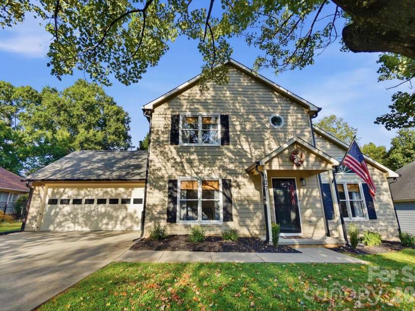 127 Sea Island Boulevard, Fort Mill, SC 29708.  MLS# CAR4429443, YatesRealty ID 54430. 