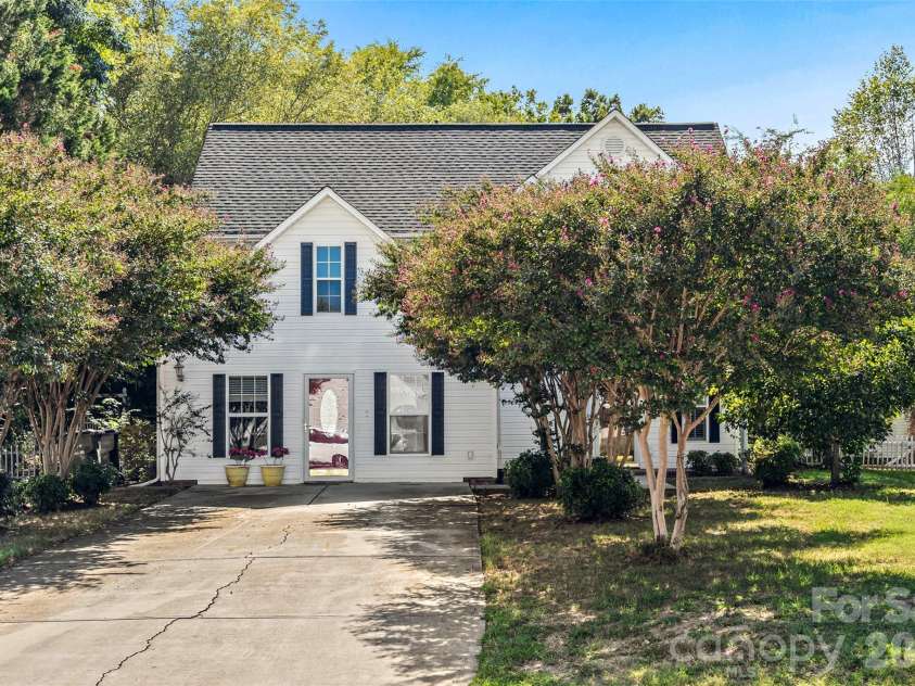 2006 Capstone Court, Rock Hill, SC 29732.  MLS# CAR4429608, YatesRealty ID 54433. 