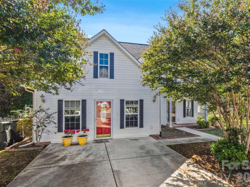 2006 Capstone Court, Rock Hill, SC 29732.  MLS# CAR4429608, YatesRealty ID 54433. 