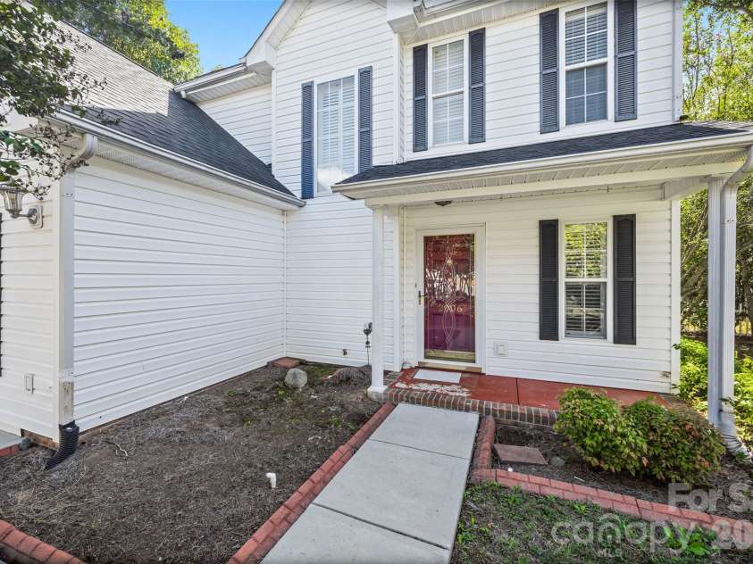 2006 Capstone Court, Rock Hill, SC 29732.  MLS# CAR4429608, YatesRealty ID 54433. 