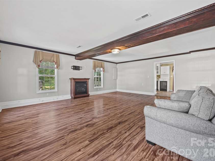 2006 Capstone Court, Rock Hill, SC 29732.  MLS# CAR4429608, YatesRealty ID 54433. 