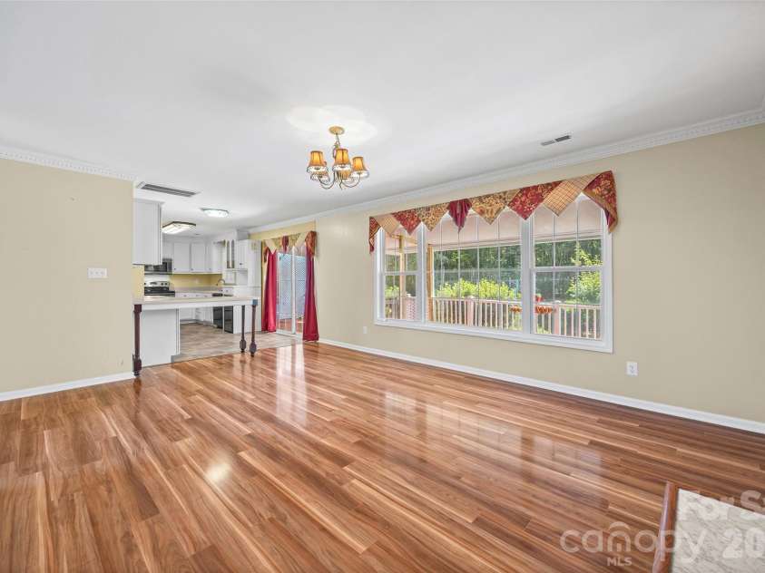 2006 Capstone Court, Rock Hill, SC 29732.  MLS# CAR4429608, YatesRealty ID 54433. 