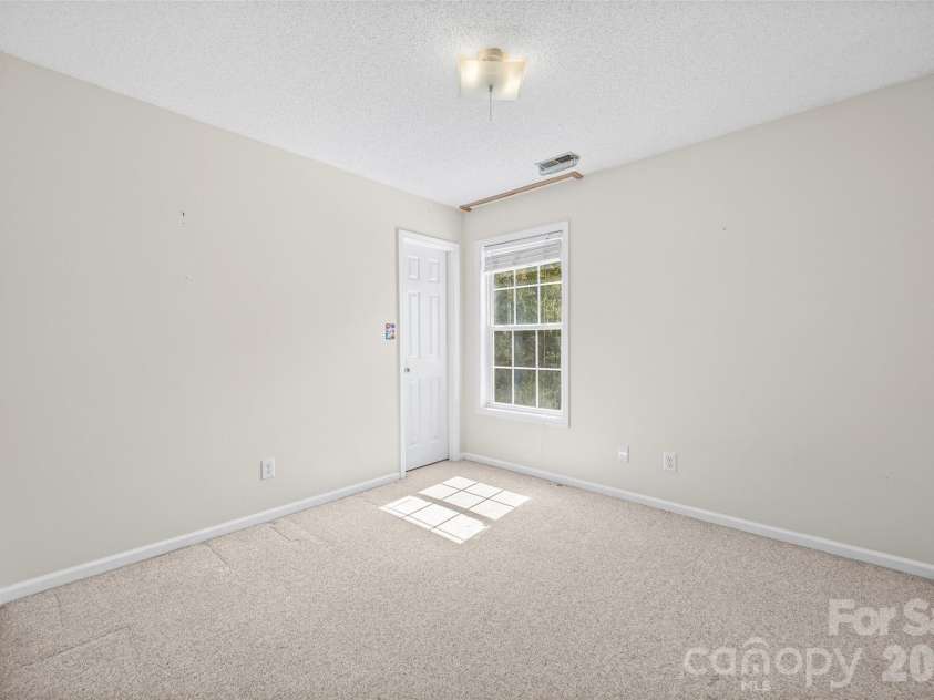 2006 Capstone Court, Rock Hill, SC 29732.  MLS# CAR4429608, YatesRealty ID 54433. 