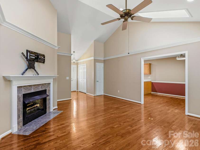 286 Charlestown Drive, Hendersonville, NC 28792.  MLS# CAR4396372, YatesRealty ID 54434. 