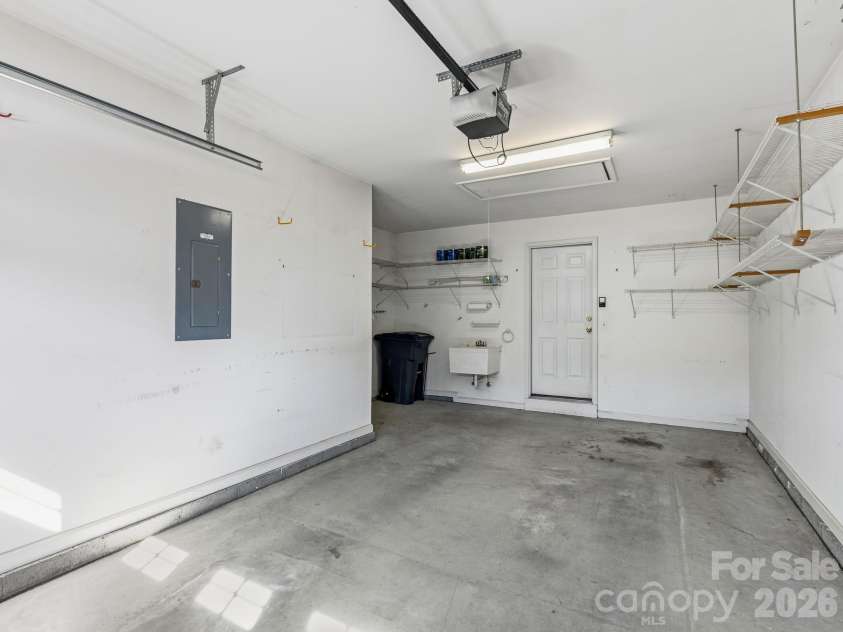 286 Charlestown Drive, Hendersonville, NC 28792.  MLS# CAR4396372, YatesRealty ID 54434. 