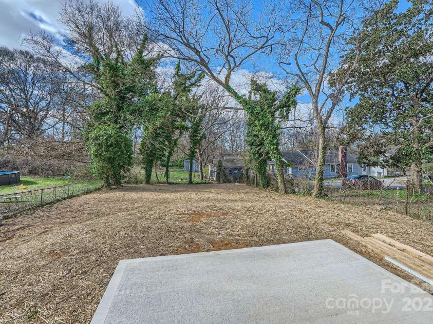 117 Mountain View Street, Gastonia, NC 28052.  MLS# CAR4232029, YatesRealty ID 5444. Backyard and patio