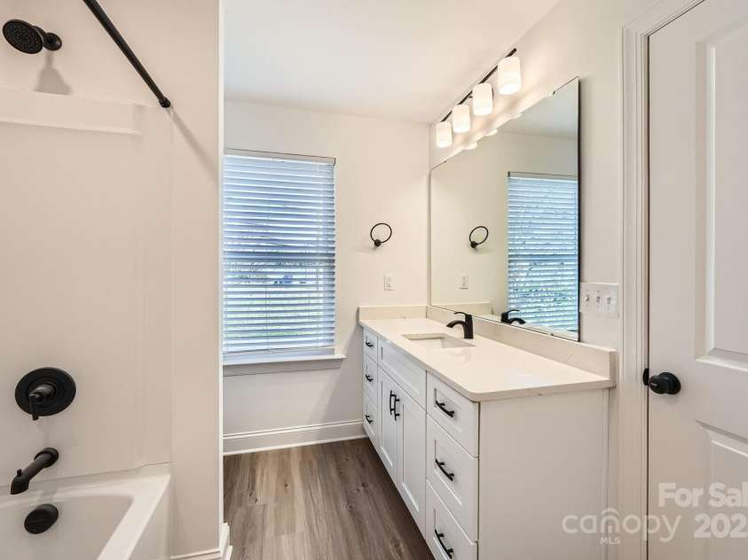 117 Mountain View Street, Gastonia, NC 28052.  MLS# CAR4232029, YatesRealty ID 5444. Primary bathroom