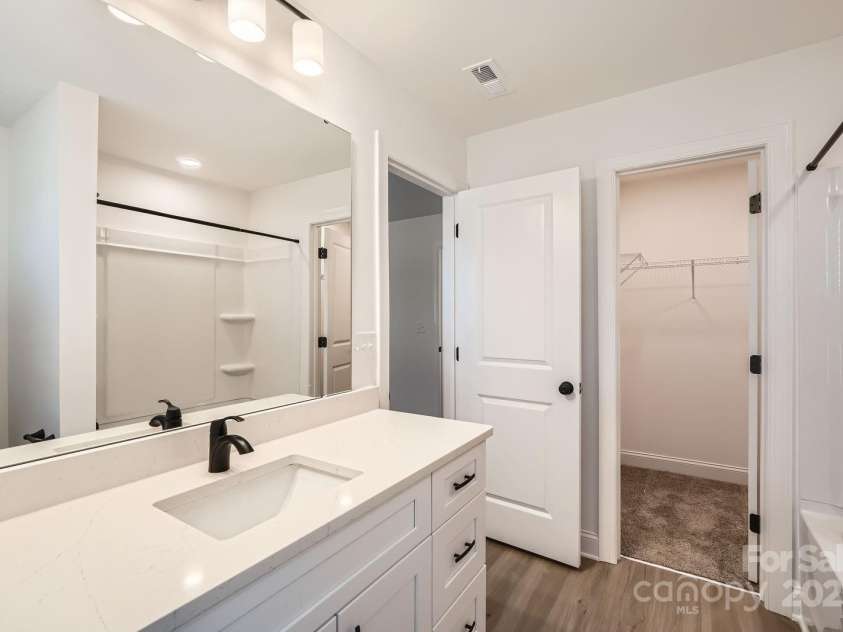 117 Mountain View Street, Gastonia, NC 28052.  MLS# CAR4232029, YatesRealty ID 5444. Primary bathroom