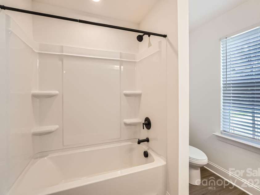 117 Mountain View Street, Gastonia, NC 28052.  MLS# CAR4232029, YatesRealty ID 5444. Primary bathroom