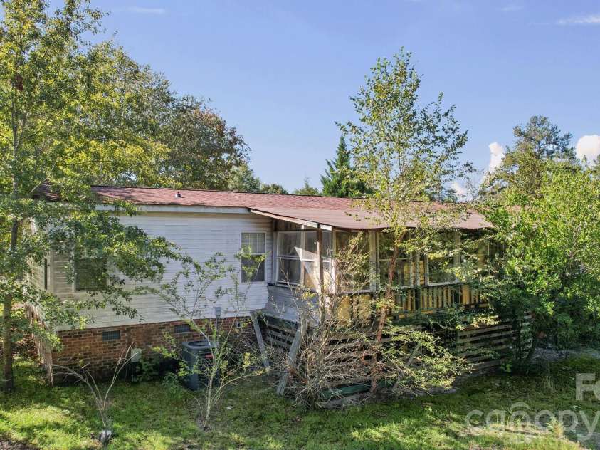 351 Twin Brook Lane, Pageland, SC 29728.  MLS# CAR4427678, YatesRealty ID 54441. 