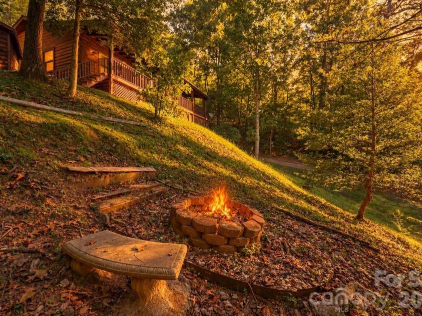 181 Seven Springs Road, Whittier, NC 28789.  MLS# CAR4430802, YatesRealty ID 54443. 