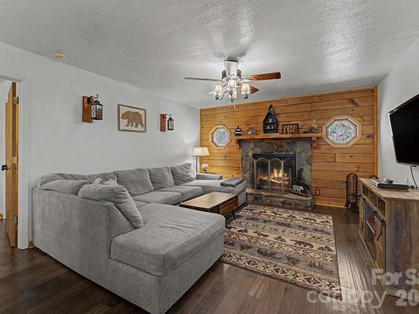 181 Seven Springs Road, Whittier, NC 28789.  MLS# CAR4430802, YatesRealty ID 54443. 