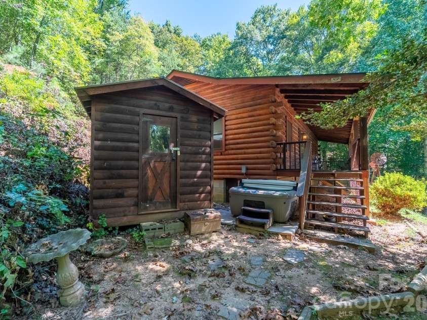 181 Seven Springs Road, Whittier, NC 28789.  MLS# CAR4430802, YatesRealty ID 54443. 