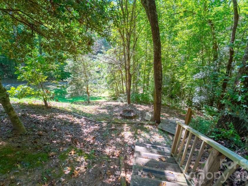 181 Seven Springs Road, Whittier, NC 28789.  MLS# CAR4430802, YatesRealty ID 54443. 