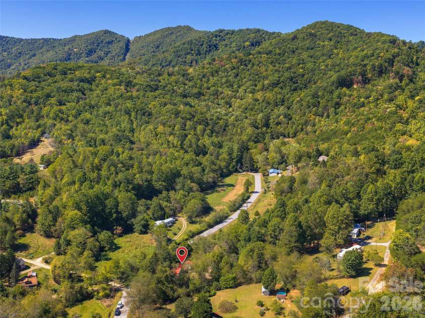 380 Morgan Branch Road, Candler, NC 28715.  MLS# CAR4430563, YatesRealty ID 54445. 
