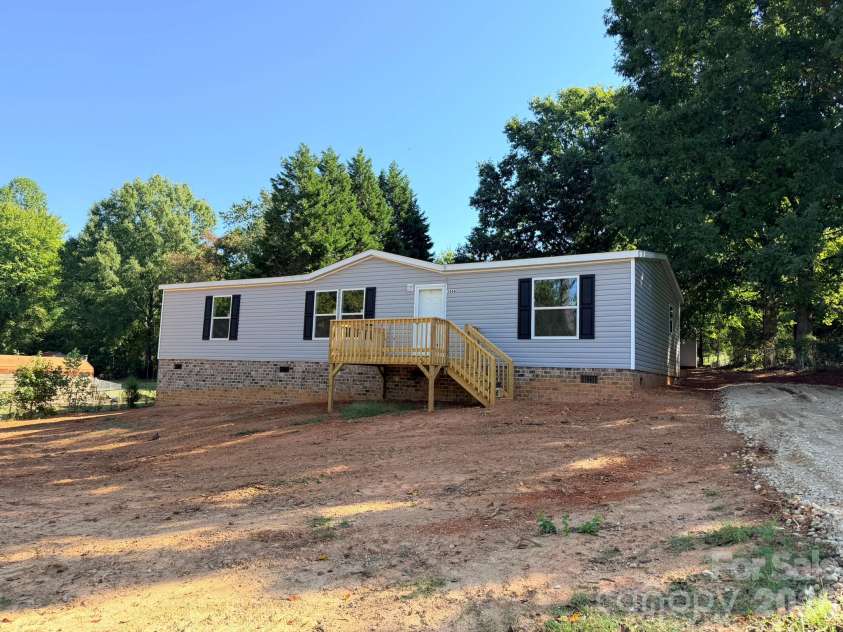 1066 Gold Mine Drive, Catawba, NC 28609.  MLS# CAR4430584, YatesRealty ID 54447. 
