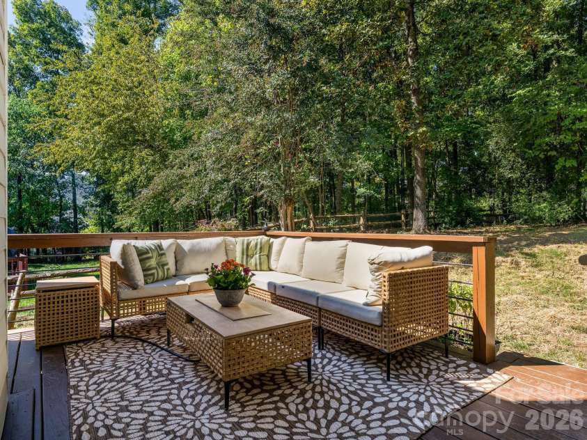 4415 Highcroft Lane, Charlotte, NC 28269.  MLS# CAR4430634, YatesRealty ID 54449. Deck