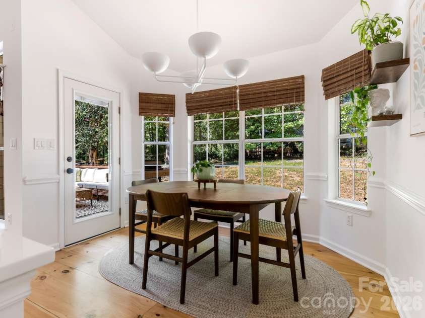 4415 Highcroft Lane, Charlotte, NC 28269.  MLS# CAR4430634, YatesRealty ID 54449. Dining Area