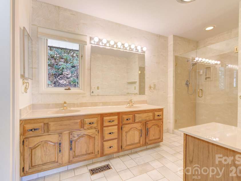 1270 Glen Cannon Drive, Pisgah Forest, NC 28768.  MLS# CAR4355988, YatesRealty ID 5445. 