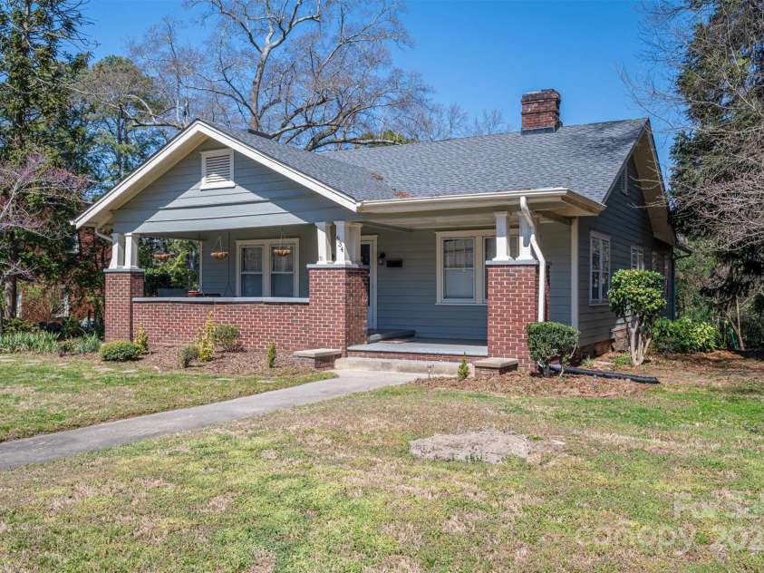 634 Carolina Avenue, Gastonia, NC 28052.  MLS# CAR4233492, YatesRealty ID 5445. 