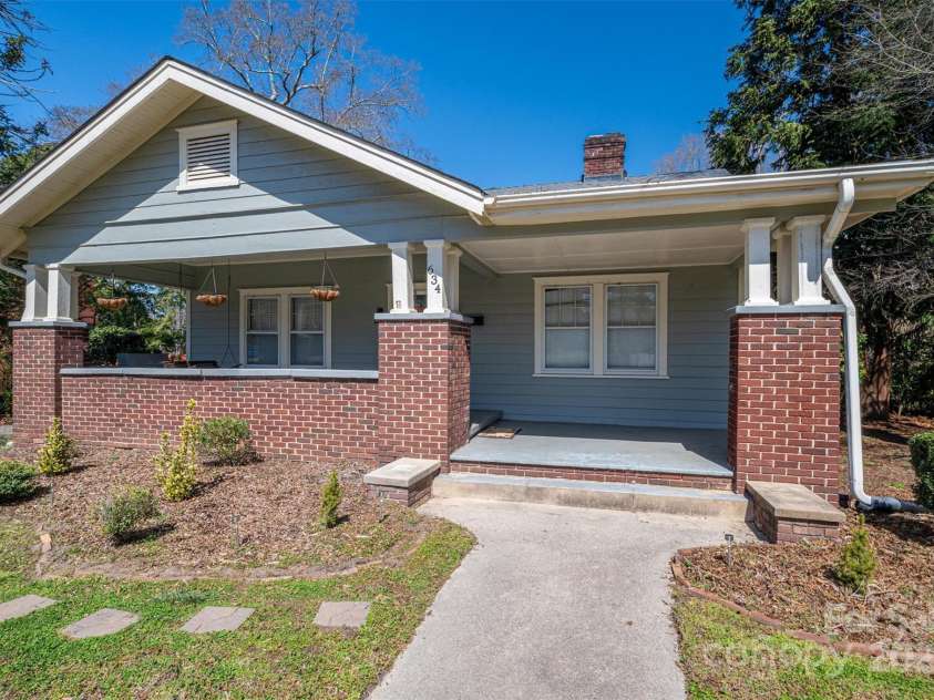 634 Carolina Avenue, Gastonia, NC 28052.  MLS# CAR4233492, YatesRealty ID 5445. 