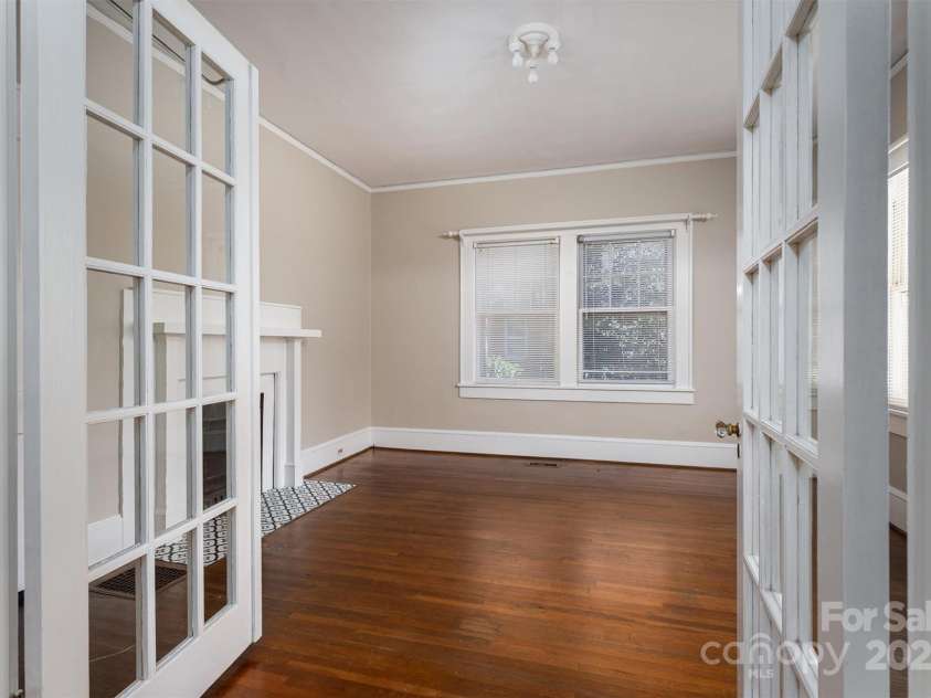 634 Carolina Avenue, Gastonia, NC 28052.  MLS# CAR4233492, YatesRealty ID 5445. 